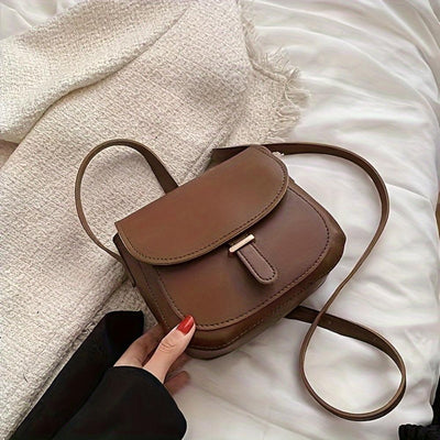 Aria™ Retro Grace | Elegant Saddle Crossbody Bag